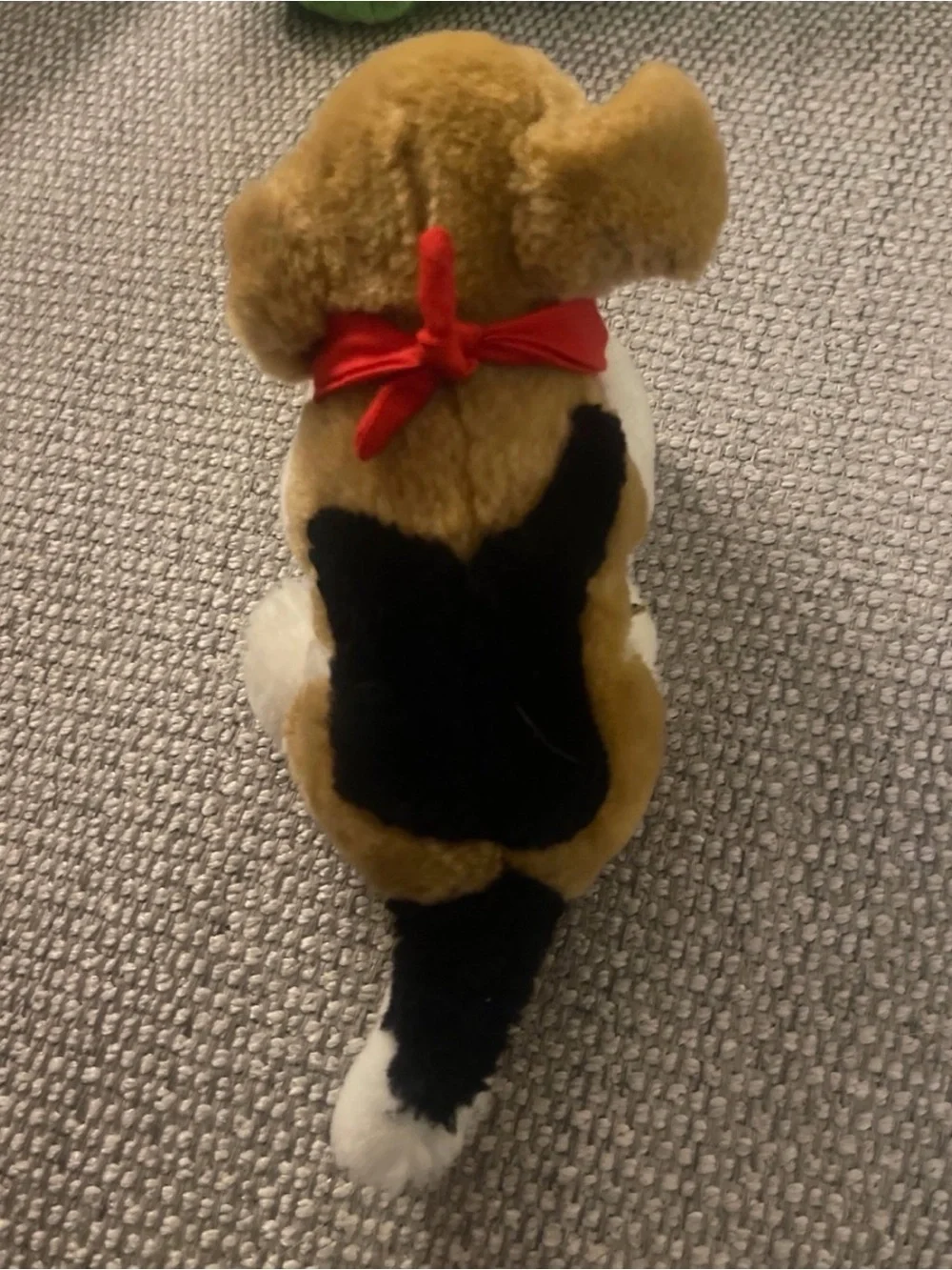 Build-A-Bear Kennel Buddies Miniature Beagle Puppy Dog with magnetic red bandana
